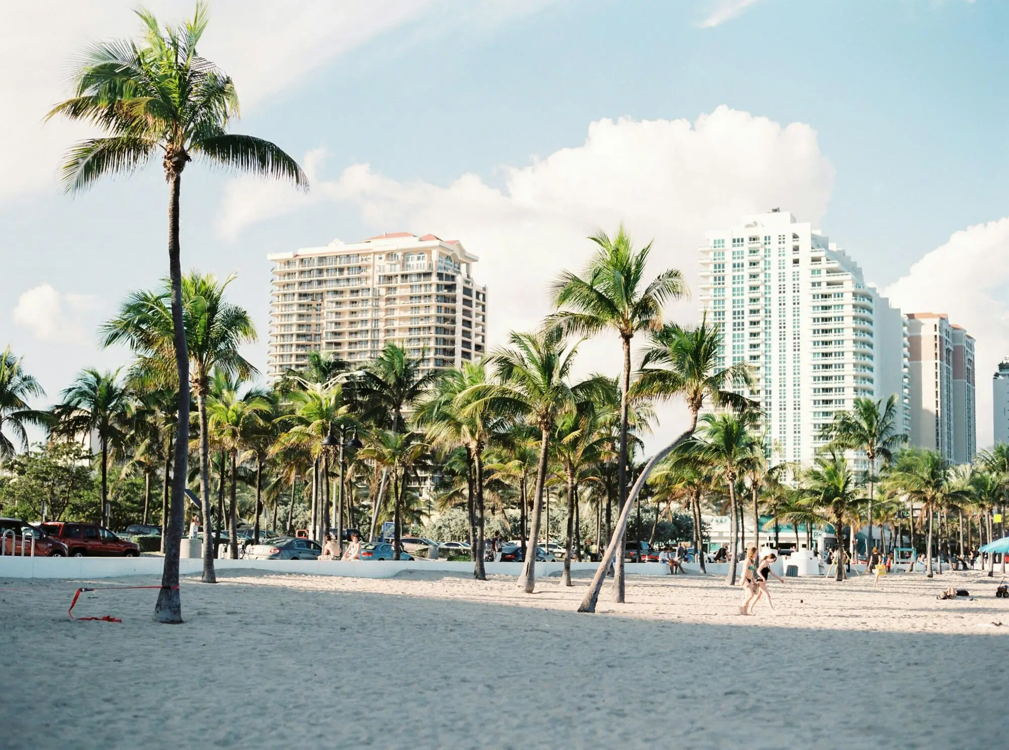 Outsourcing Tenant Screening in Miami, FL: Pros and Cons